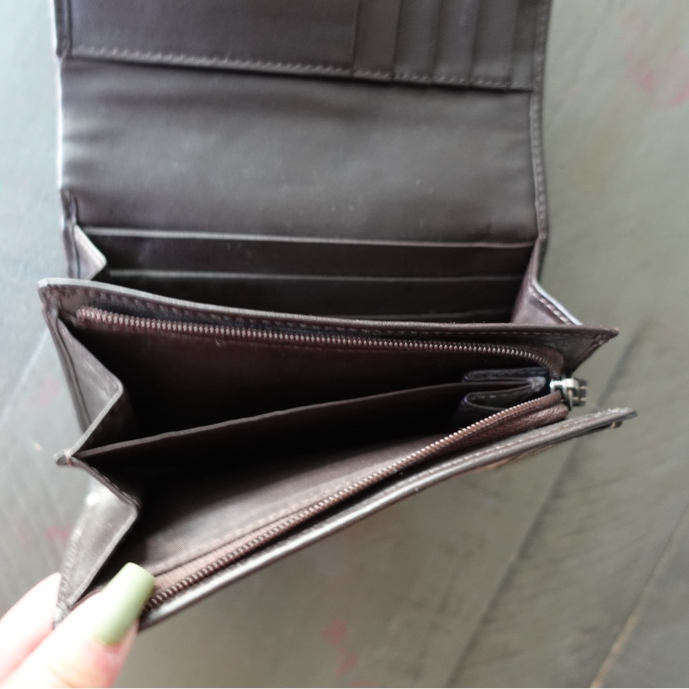 2000s Coach Bifold Wallet - Picture 4 of 9